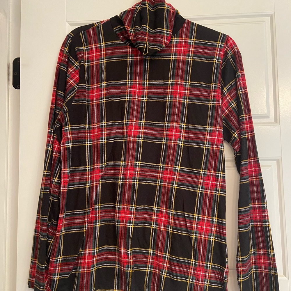 Tissue t-shirt turtleneck